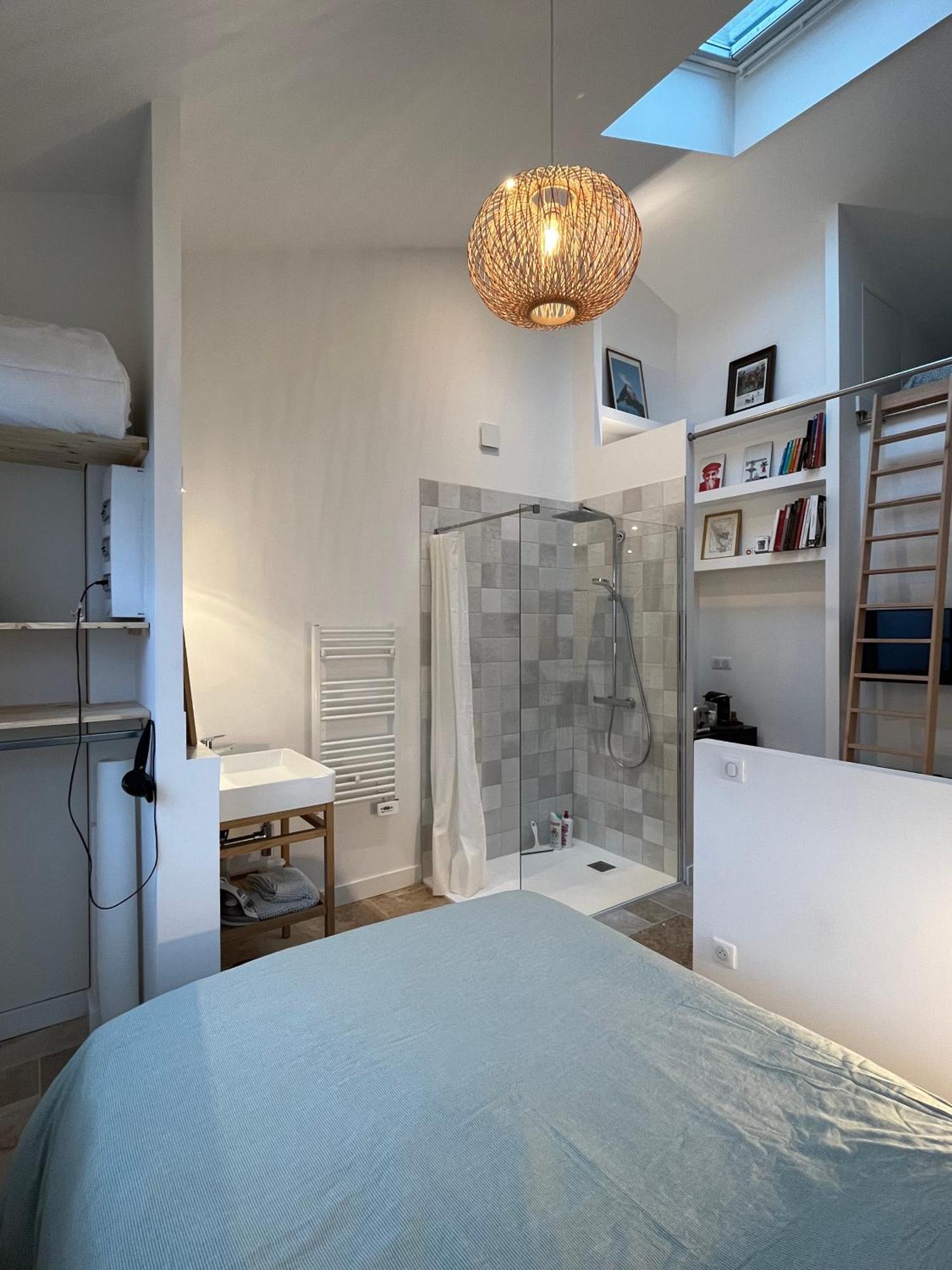 Апартаменты Loft Avec Terrasse Et Jardin Ангулем Экстерьер фото