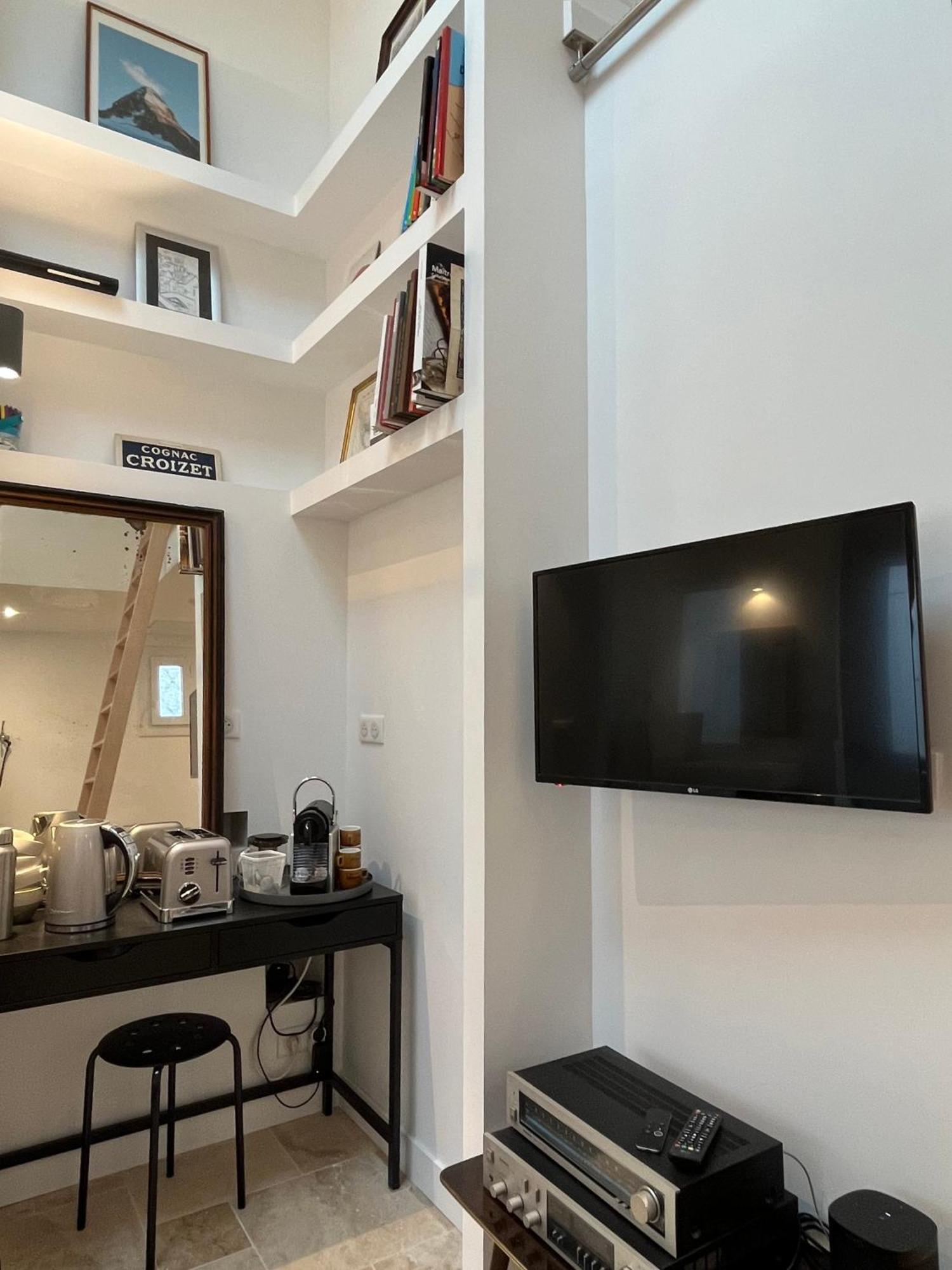 Апартаменты Loft Avec Terrasse Et Jardin Ангулем Экстерьер фото